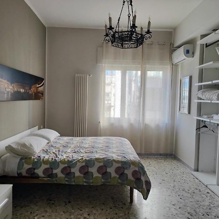 La Dimora Dell'Avvocato Apartment Naples Luaran gambar