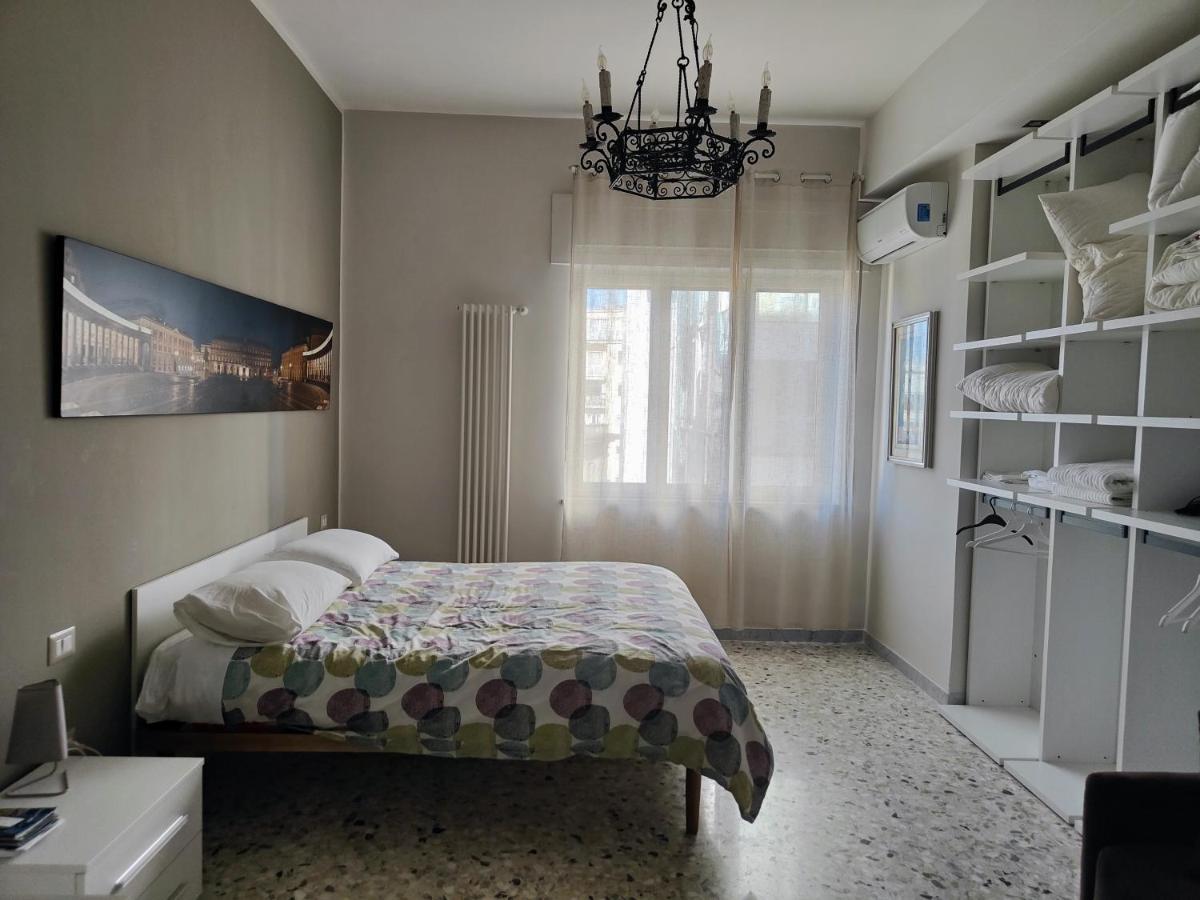 La Dimora Dell'Avvocato Apartment Naples Luaran gambar