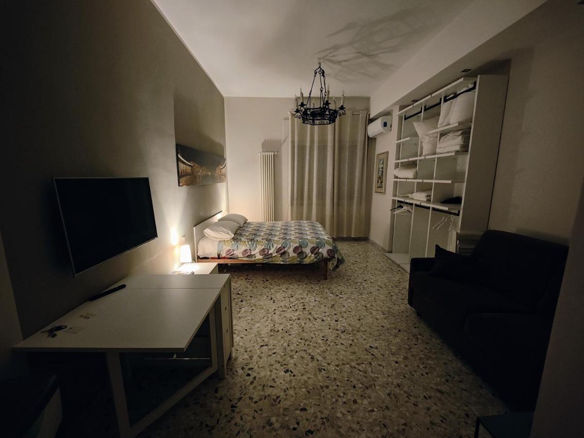 La Dimora Dell'Avvocato Apartment Naples Luaran gambar