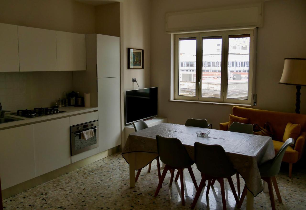 La Dimora Dell'Avvocato Apartment Naples Luaran gambar