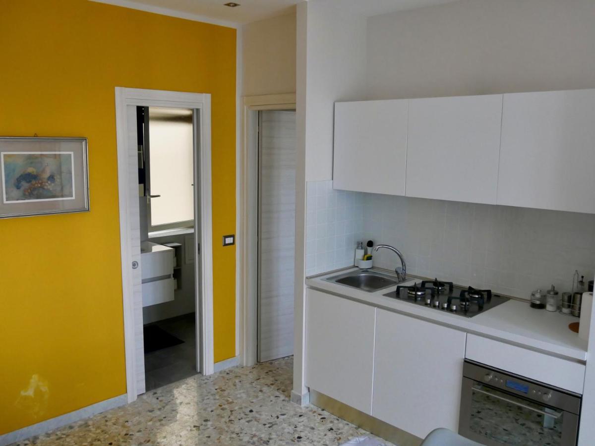 La Dimora Dell'Avvocato Apartment Naples Luaran gambar